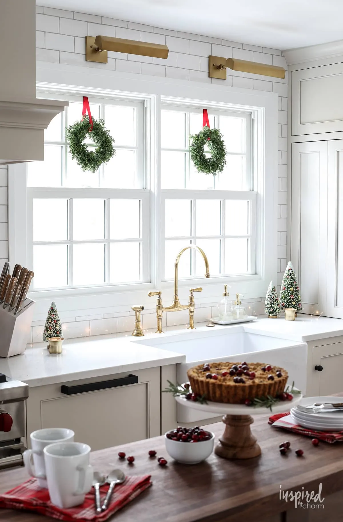 13256 christmas kitchen decor 4