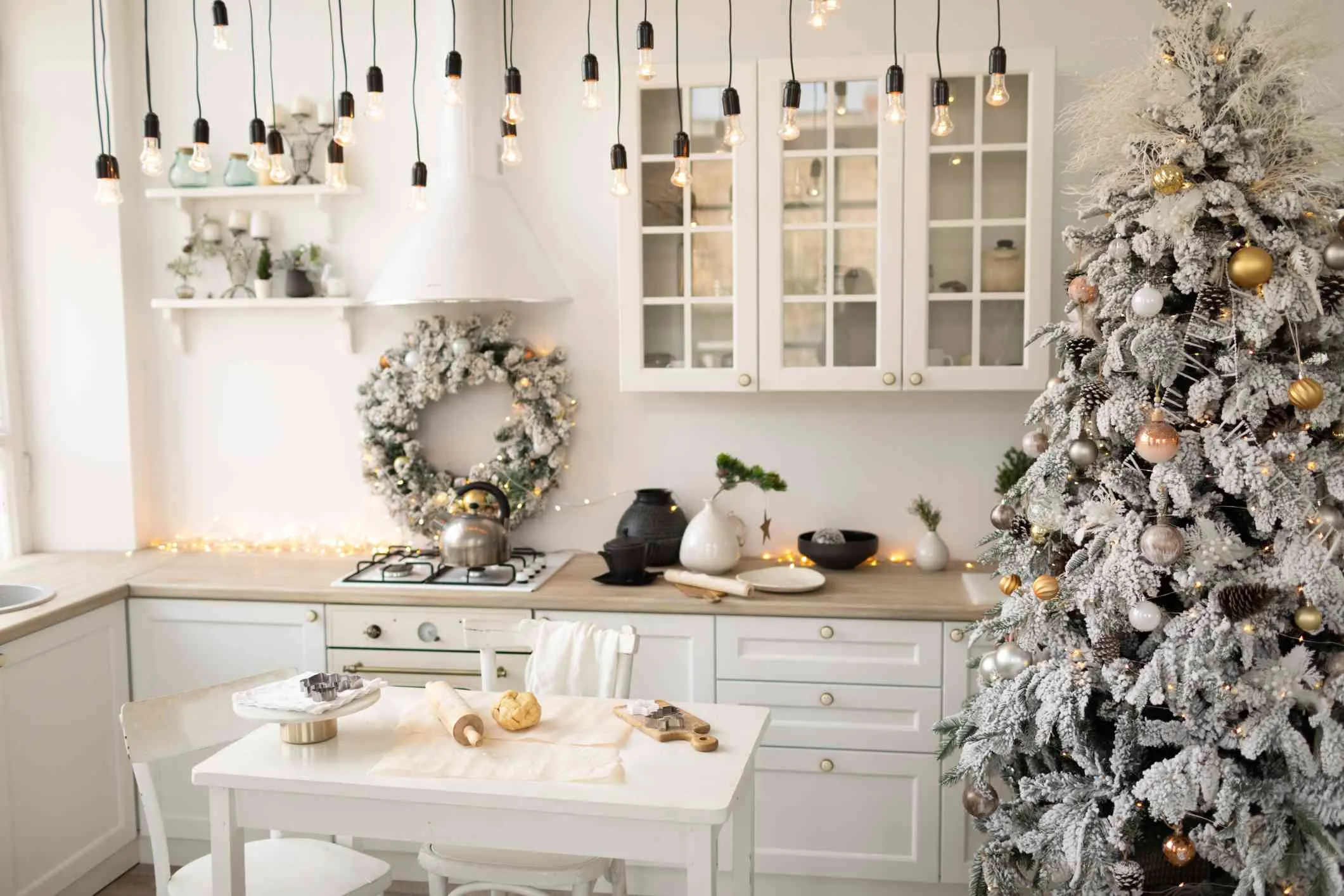 13256 christmas kitchen decor 6