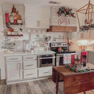 /img/13256-christmas-kitchen-decor-7.webp