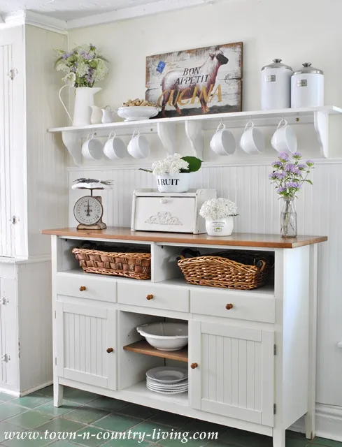 13290 farmhouse kitchen open shelving