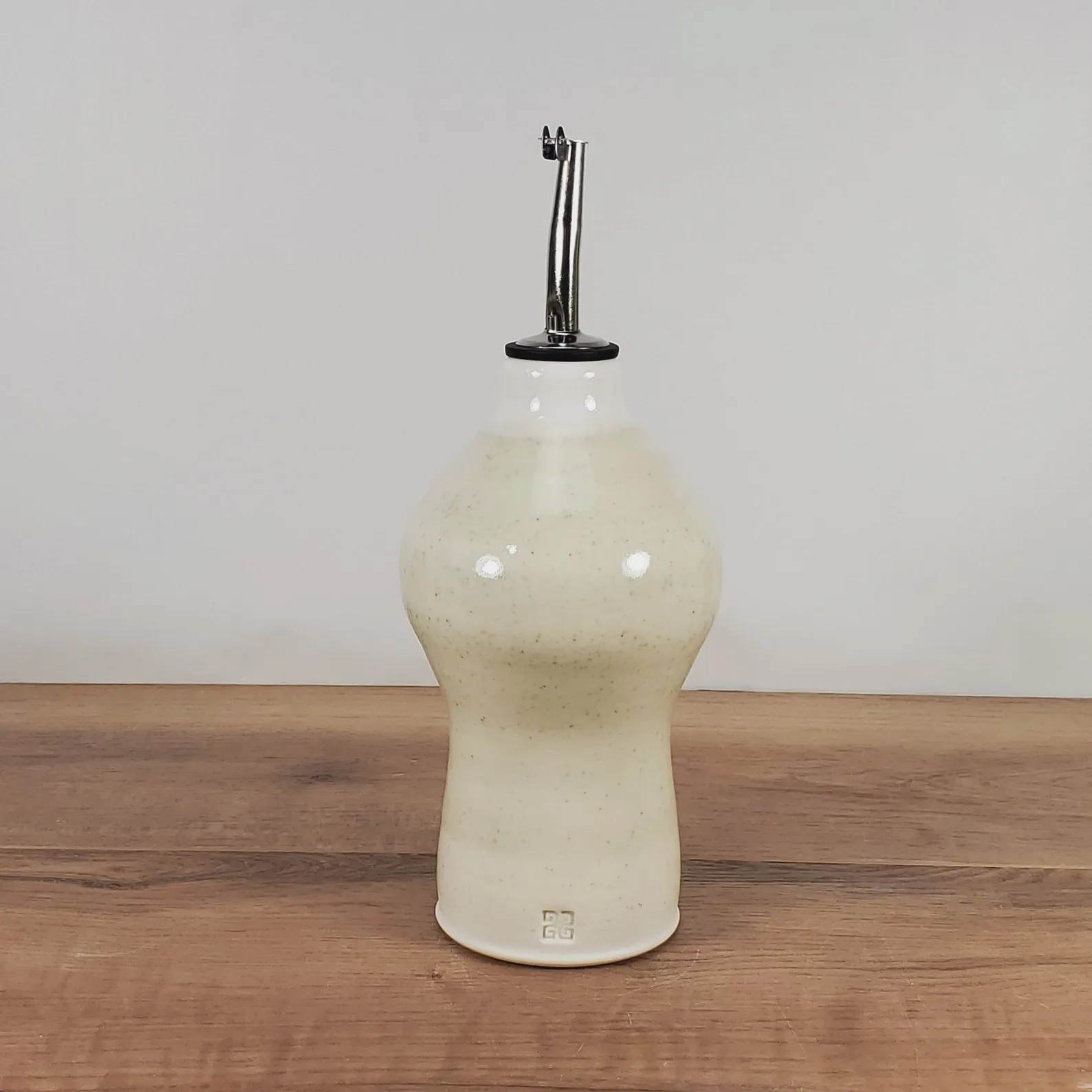 13313 ceramic oil bottle decor