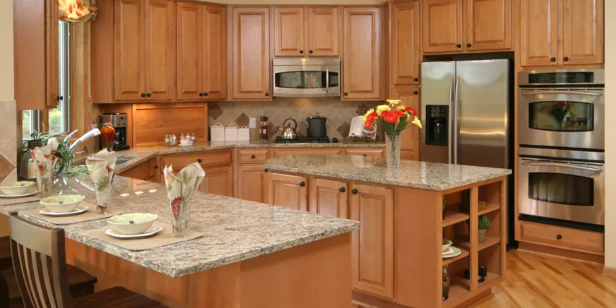 13364 kitchen with maple cabinets