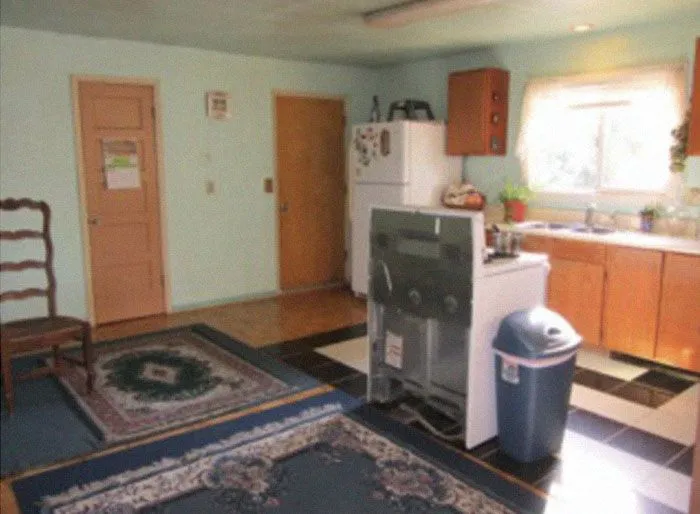 13447 cluttered kitchen countertops