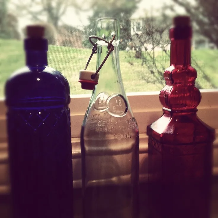 13483 kitchen decor bottles main