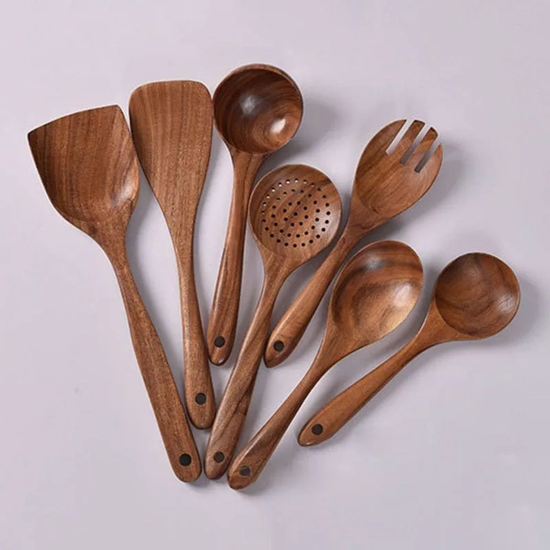 13504 wood utensils kitchen decor 1