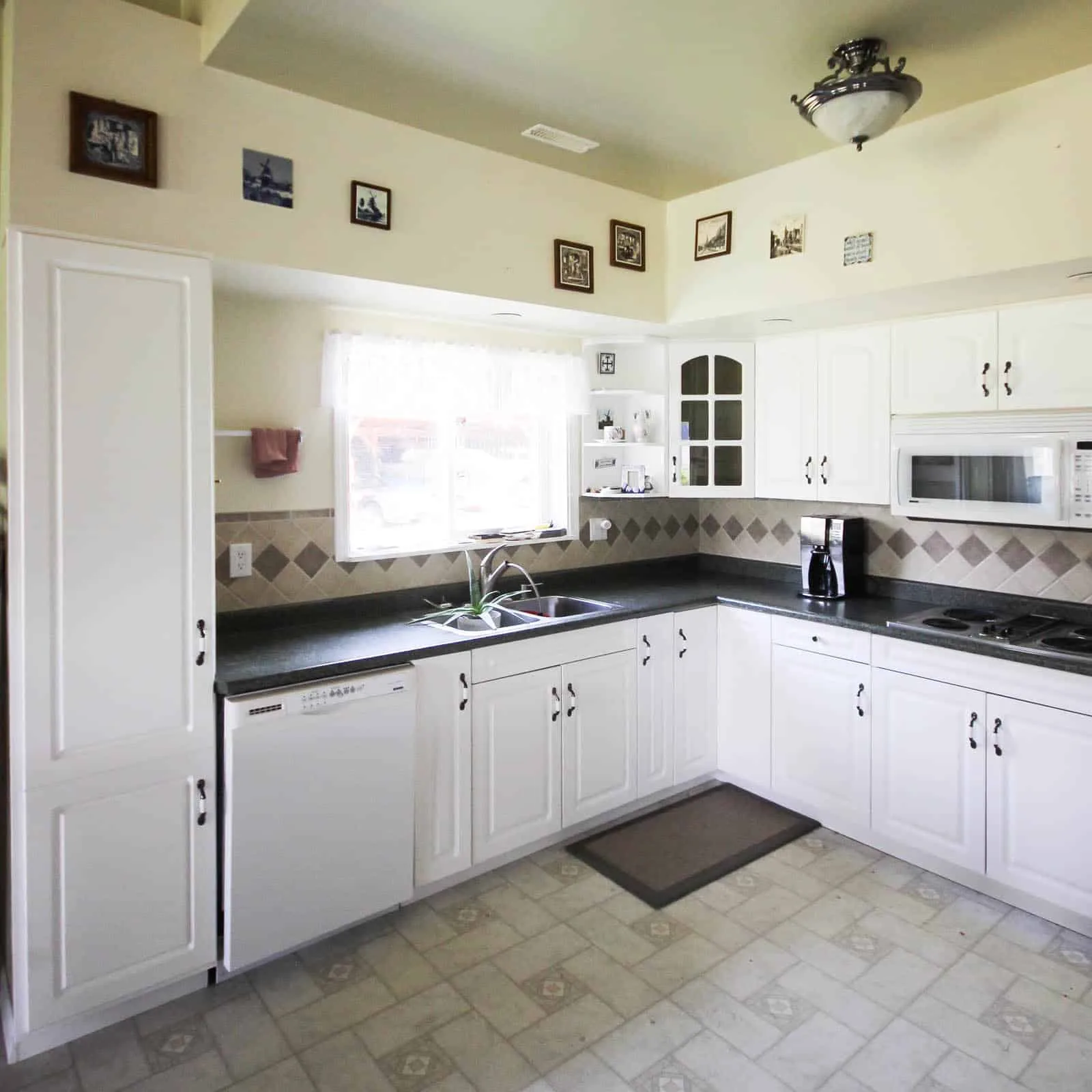 13506 kitchen lighting